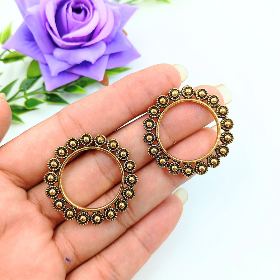 Antique Flower Design Round Studs - 100 Gram