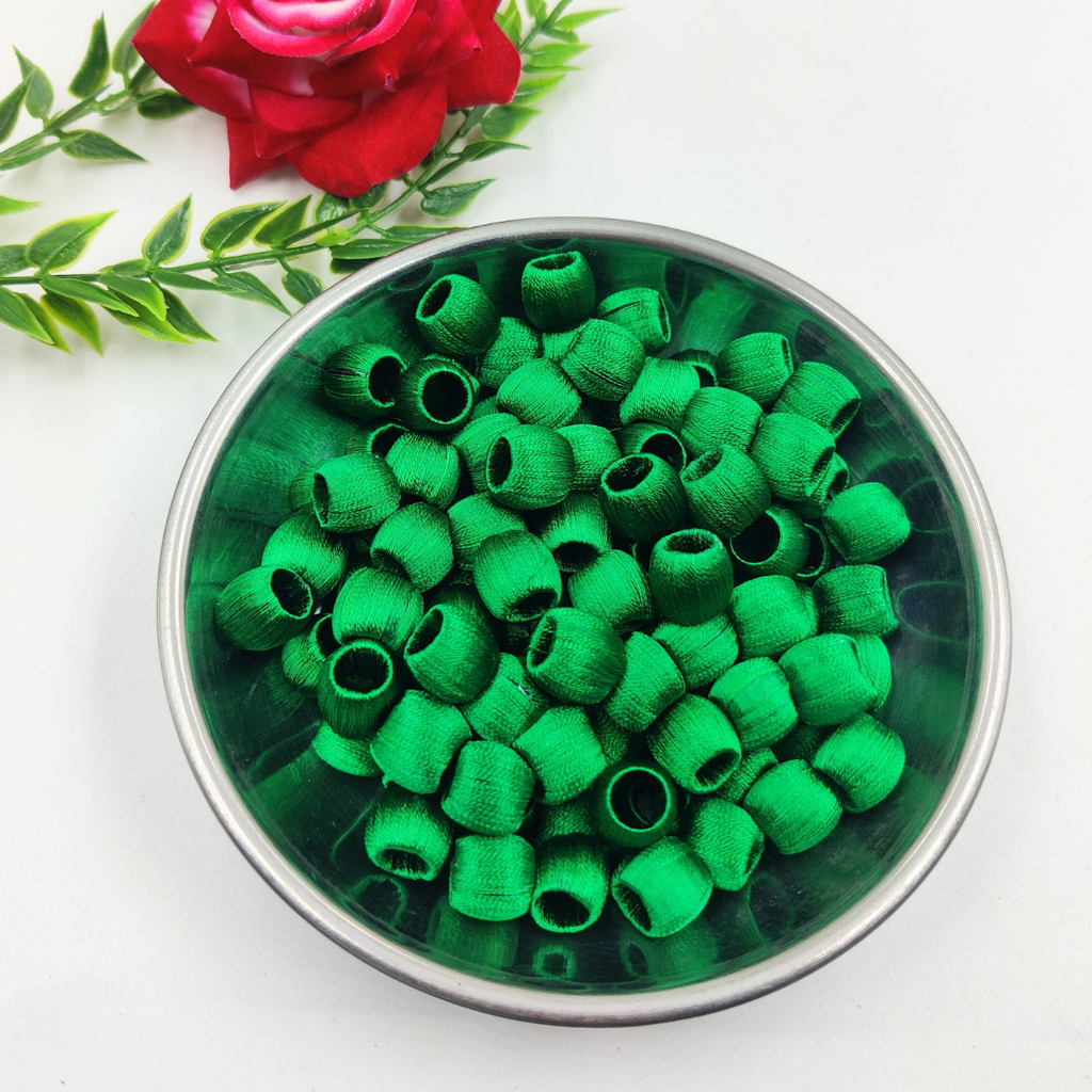 10 mm Green Silk Thread Bead